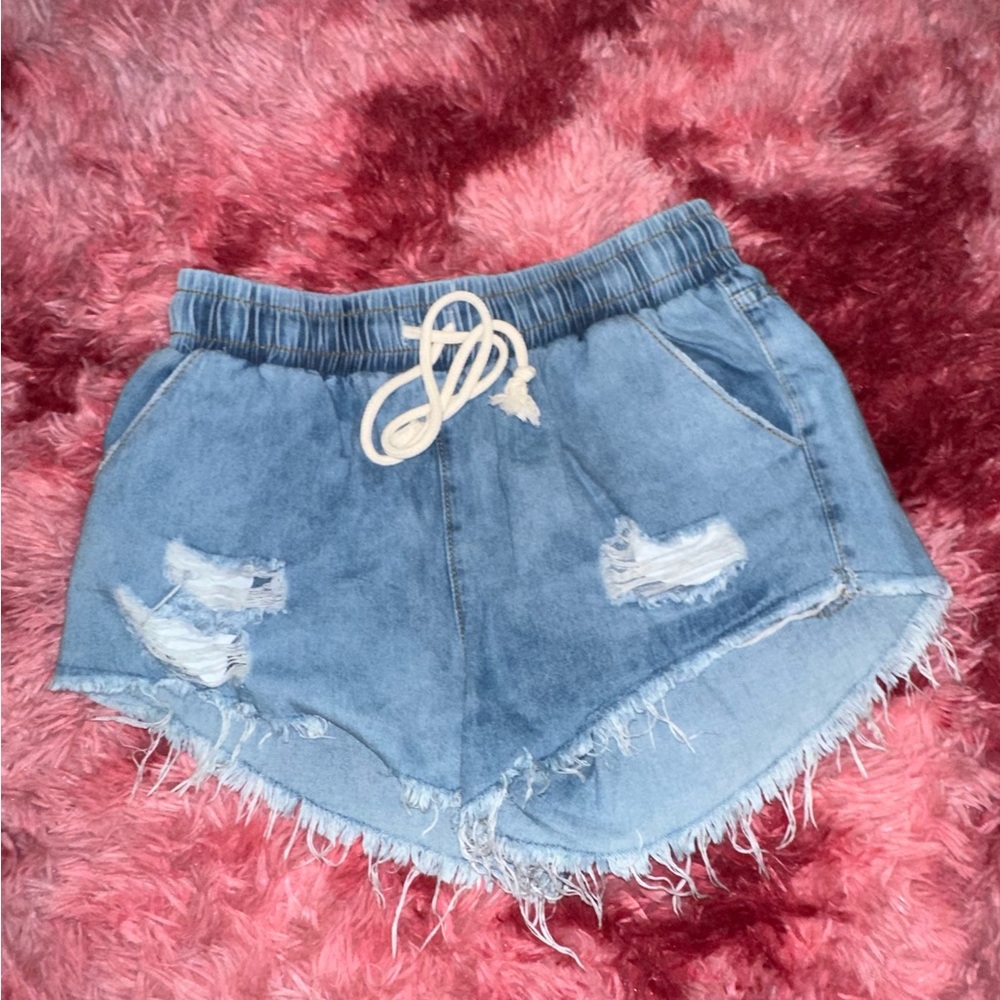 light wash Jean shorts have never worn them
